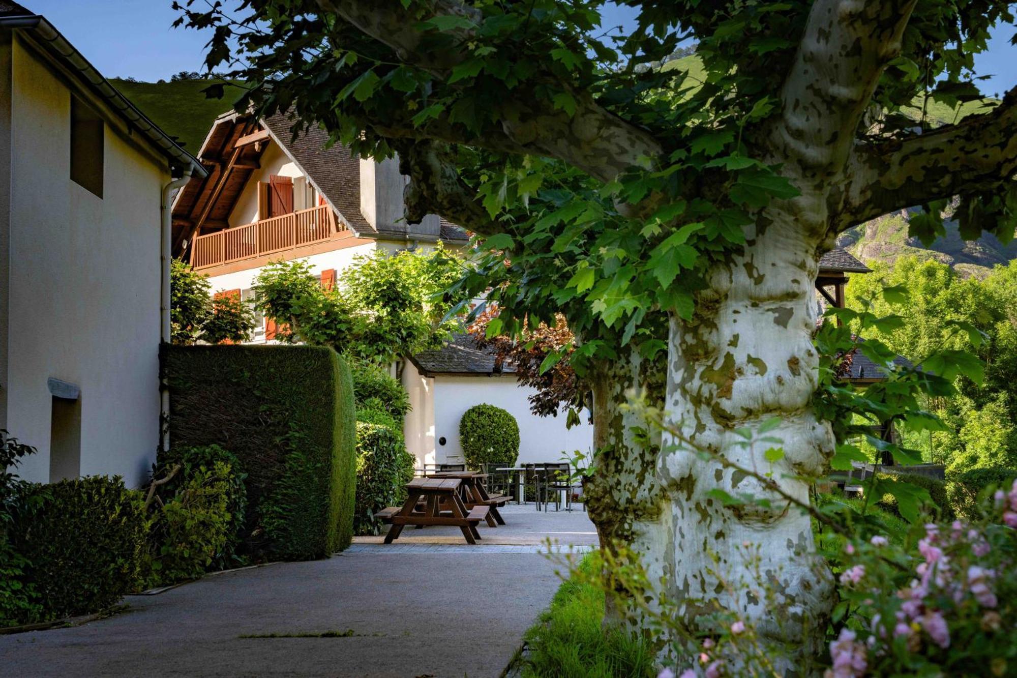 Logis Hotel Etchemaite Larrau Eksteriør bilde