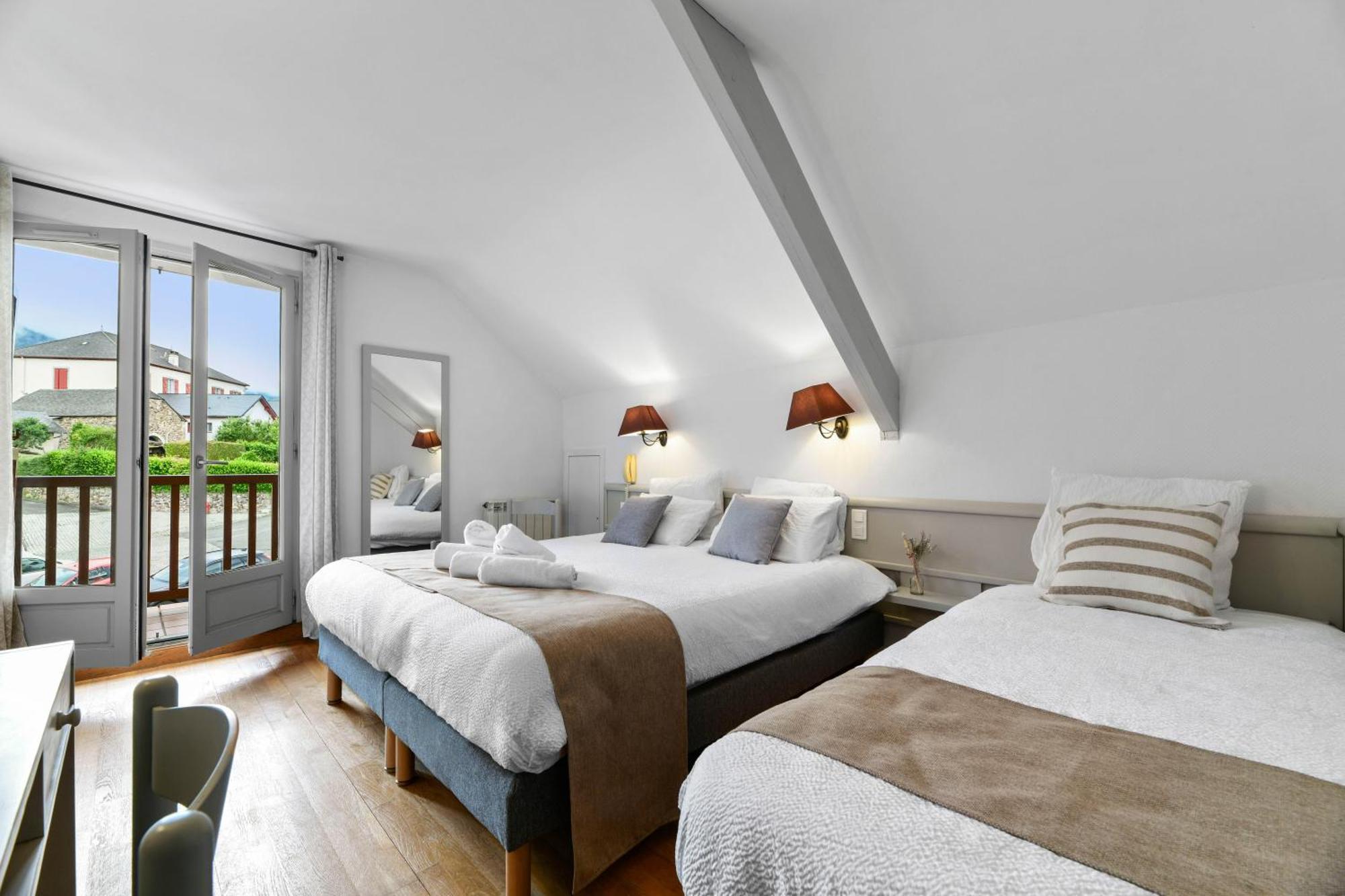 Logis Hotel Etchemaite Larrau Eksteriør bilde