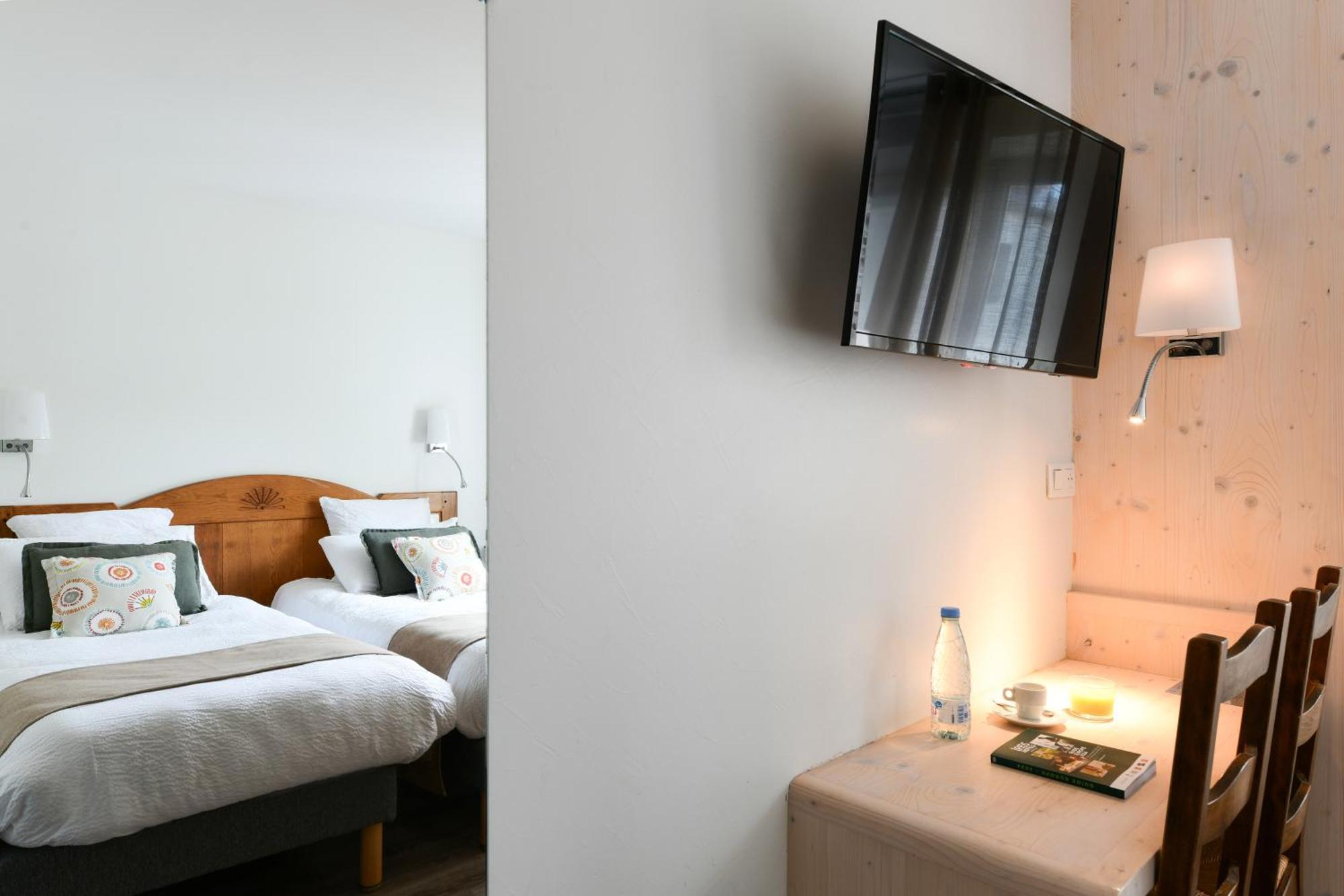 Logis Hotel Etchemaite Larrau Eksteriør bilde