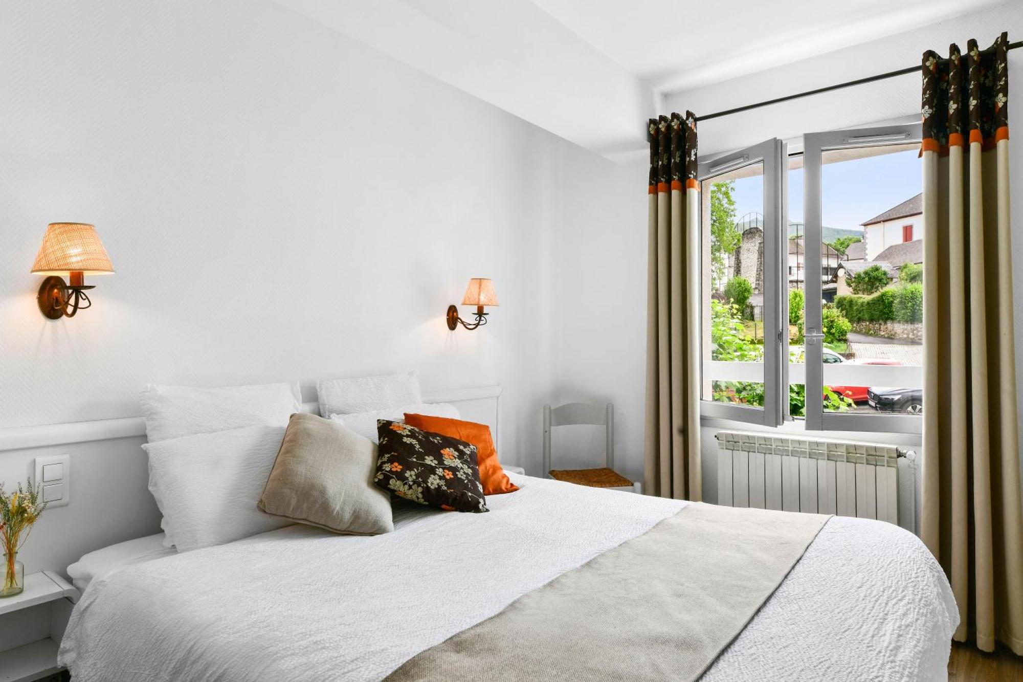Logis Hotel Etchemaite Larrau Eksteriør bilde